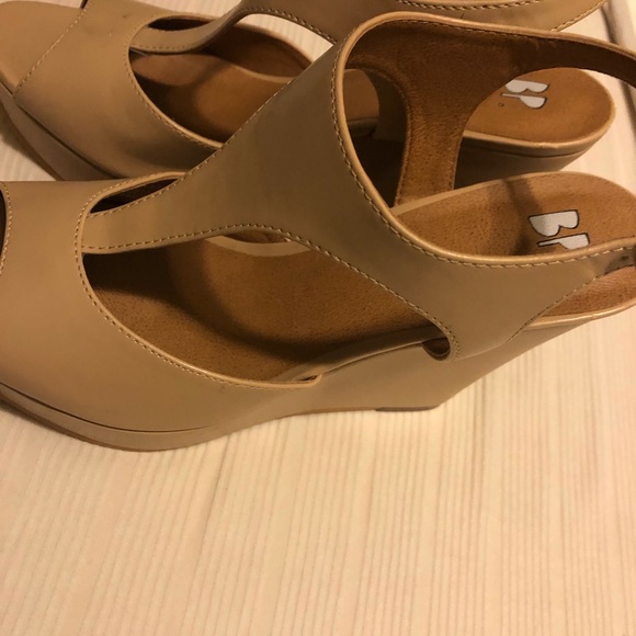 BP Tan Heels - Picture 5 of 5